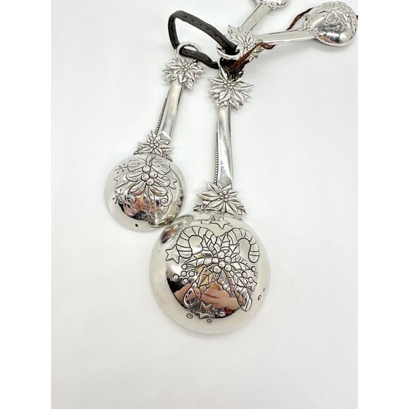 Country Curtains Poinsettia Peace Love Hope Joy Christmas Measuring Spoons NWT - Picture 7 of 8